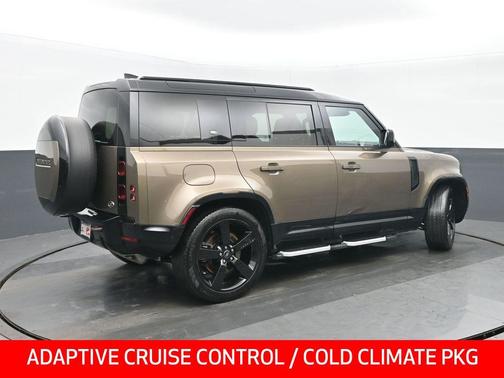 Lantau Bronze Metallic 2023 Land Rover Defender 110 X-Dynamic SE