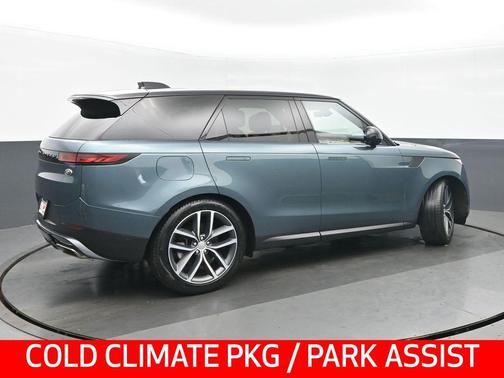 Giola Green Metallic 2023 Land Rover Range Rover Sport SE