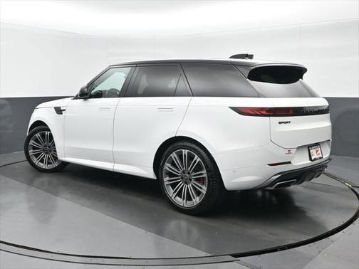 2024 Land Rover Range Rover Sport SE