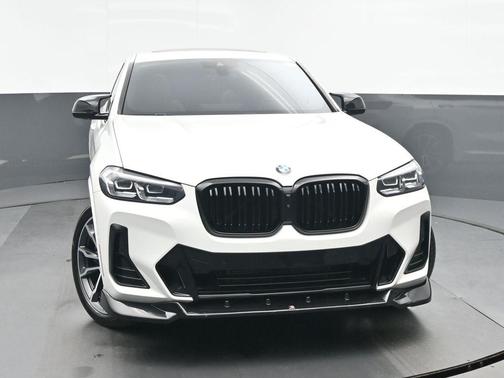 2022 BMW X4 M40i