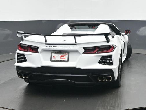 Arctic White 2021 Chevrolet Corvette Stingray w/3LT