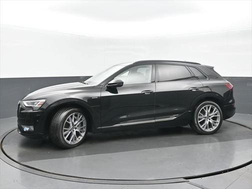 2021 Audi e-tron Prestige