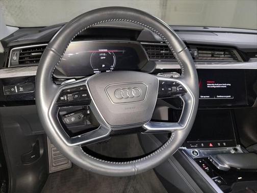 2021 Audi e-tron Prestige