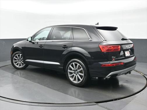 2019 Audi Q7 55 Premium Plus