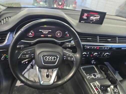 2019 Audi Q7 55 Premium Plus