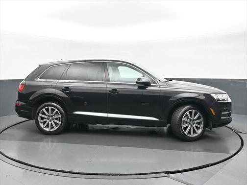 2019 Audi Q7 55 Premium Plus