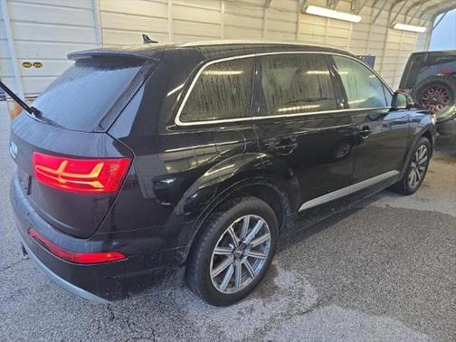 2019 Audi Q7 55 Premium Plus