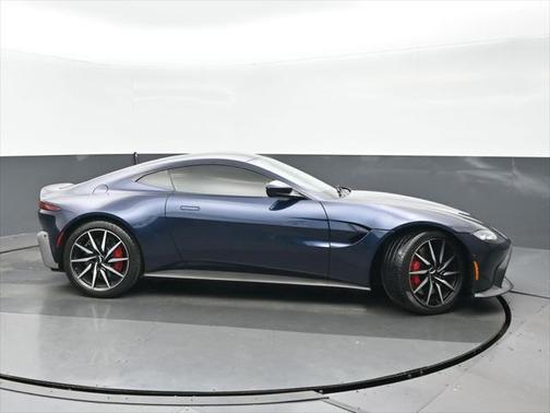 2019 Aston Martin Vantage Base