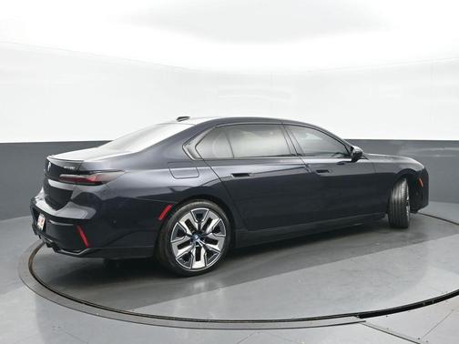2023 BMW i7 xDrive60
