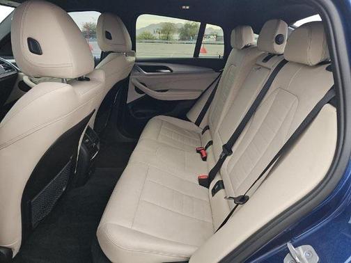 2023 BMW X4 xDrive30i