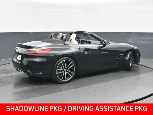 Black Sapphire Metallic 2023 BMW Z4 M40i