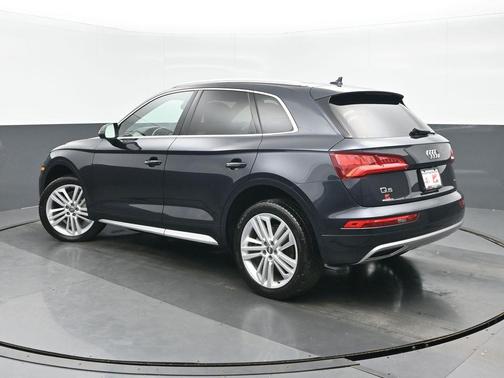 2020 Audi Q5 45 Premium Plus
