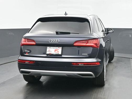 2020 Audi Q5 45 Premium Plus