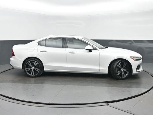 2020 Volvo S60 T5