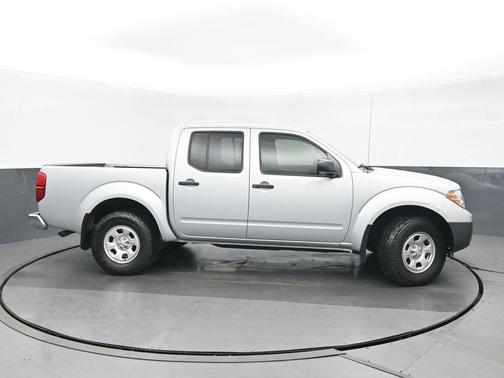 2016 Nissan Frontier S