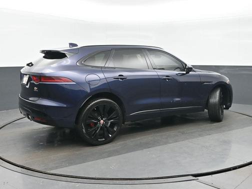 2019 Jaguar F-PACE S