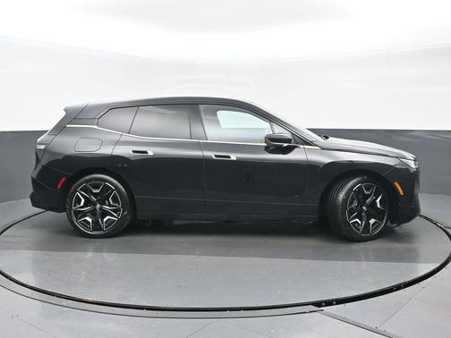 2023 BMW iX M60