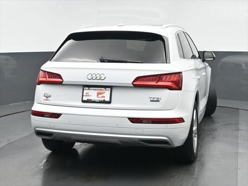 2018 Audi Q5 2.0T Prestige