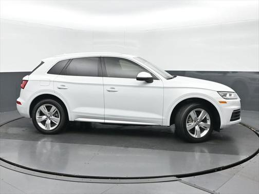 2018 Audi Q5 2.0T Prestige