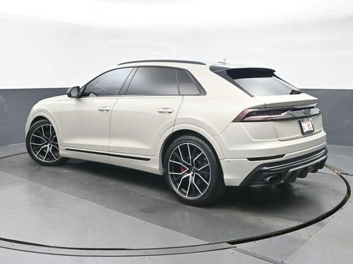 Vicuna Beige Metallic 2023 Audi Q8 55 Premium Plus