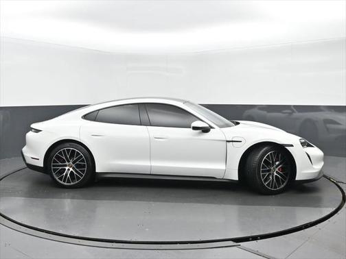 2022 Porsche Taycan 4S