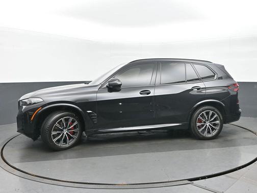 Black Sapphire Metallic 2024 BMW X5 xDrive40i