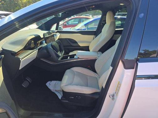 2022 Tesla Model X Plaid Tri Motor All-Wheel Drive