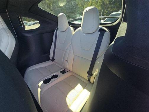 2022 Tesla Model X Plaid Tri Motor All-Wheel Drive