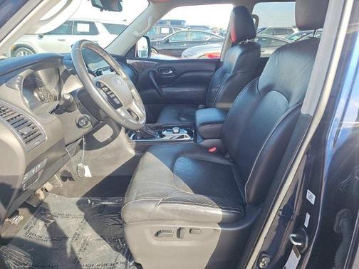 2022 INFINITI QX80 Luxe