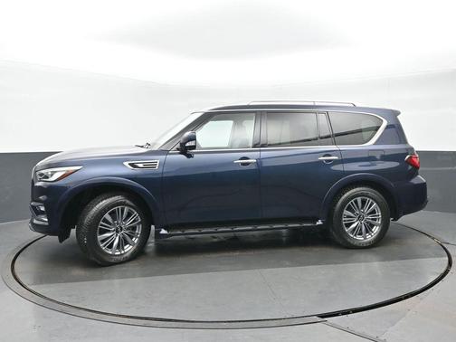 2022 INFINITI QX80 Luxe