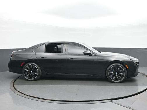 2023 BMW i7 xDrive60