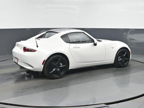Snowflake White Pearl Mica 2022 Mazda MX-5 Miata RF Grand Touring