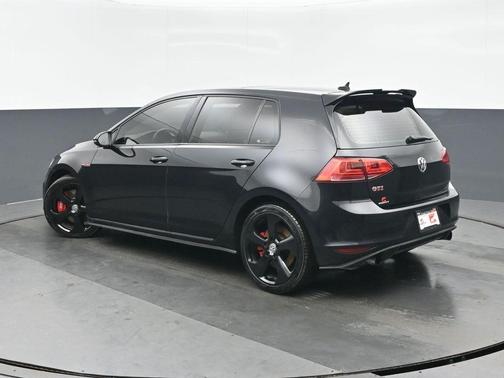 2017 Volkswagen Golf GTI 2.0T SE 4-Door