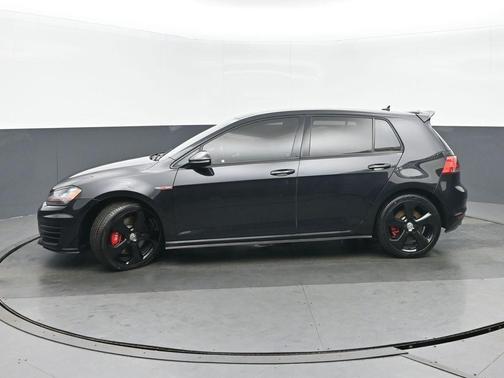 2017 Volkswagen Golf GTI 2.0T SE 4-Door