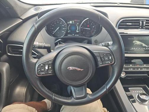 2019 Jaguar F-PACE 25t Premium