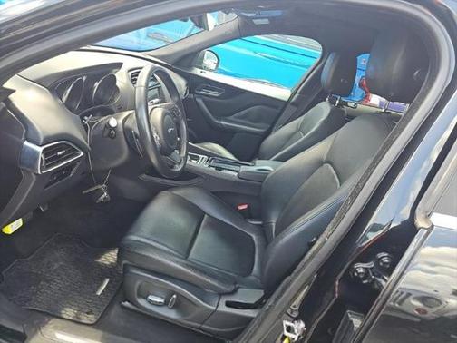 2019 Jaguar F-PACE 25t Premium