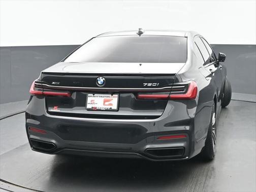 2022 BMW 750 i xDrive