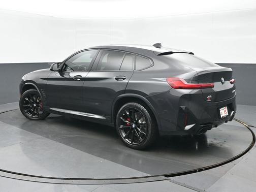 2022 BMW X4 M40i