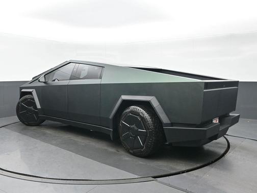 2024 Tesla Cybertruck Cyberbeast