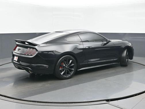 2017 Ford Mustang EcoBoost