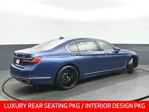 Phytonic Blue Metallic 2022 BMW 750 i xDrive