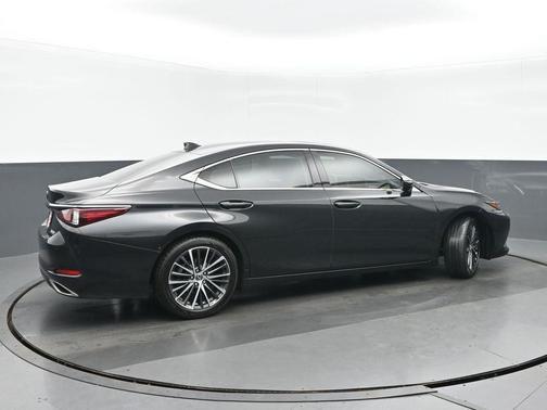2022 Lexus ES 350 Base