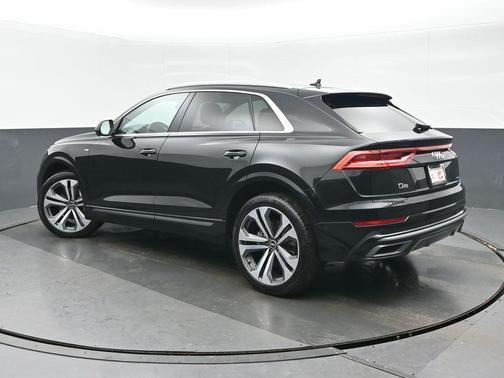 2021 Audi Q8 55 Prestige