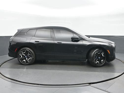2025 BMW iX xDrive50