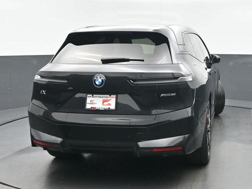 2025 BMW iX xDrive50