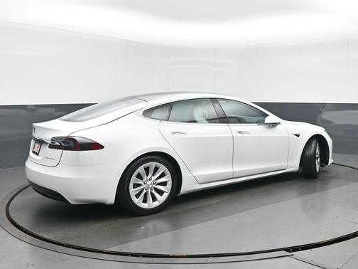 Pearl White Multi-Coat 2020 Tesla Model S Long Range Plus