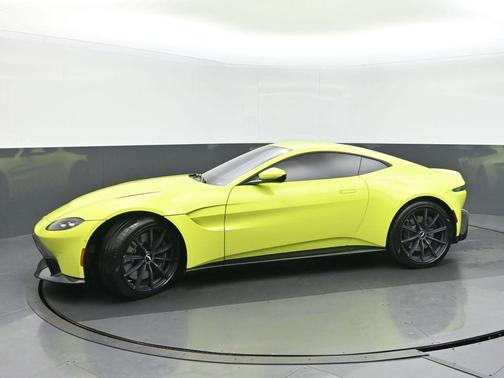 2020 Aston Martin Vantage Base