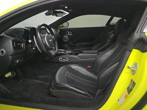 2020 Aston Martin Vantage Base