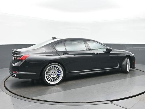 2022 BMW ALPINA B7 xDrive