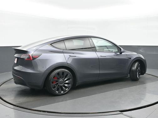 2022 Tesla Model Y Performance Dual Motor All-Wheel Drive